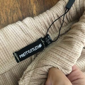 PrettyLittle Thing Tan Cargo Joggers!!